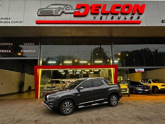 FIAT TORO 2.0 16V TURBO DIESEL RANCH 4WD AT9 FIAT TORO 2.0 16V TURBO DIESEL RANCH 4WD AT9